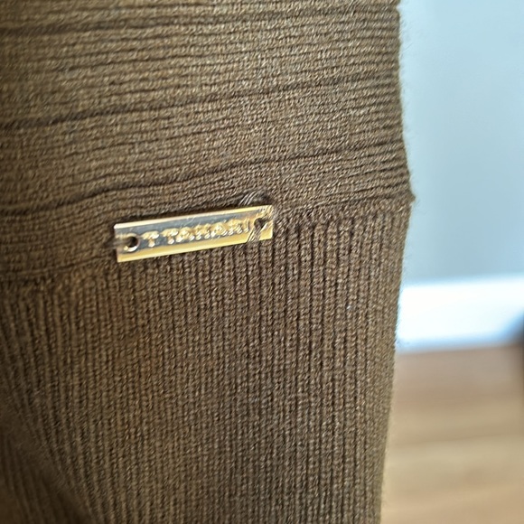 NWT Tahari wide sleeve sweater size small - Picture 7 of 11